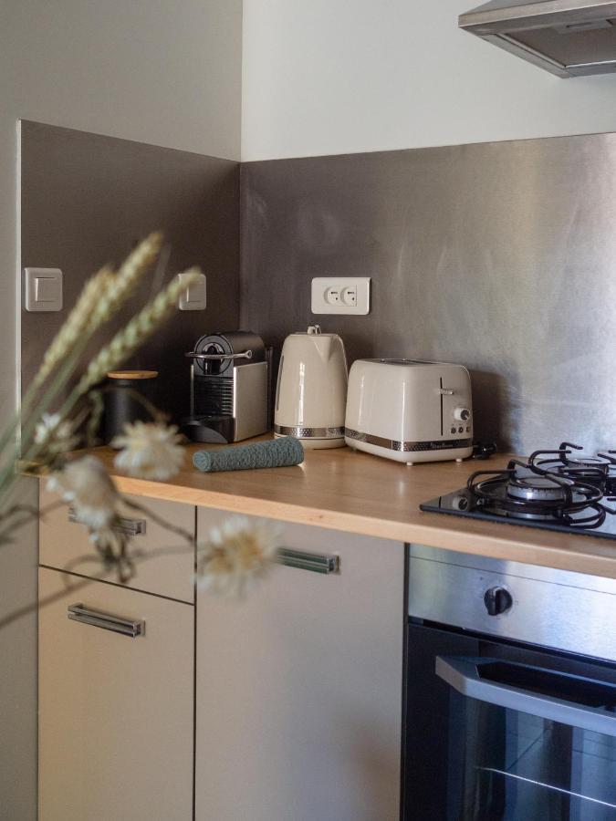 La Madeleine Arles Apartment ภายนอก รูปภาพ