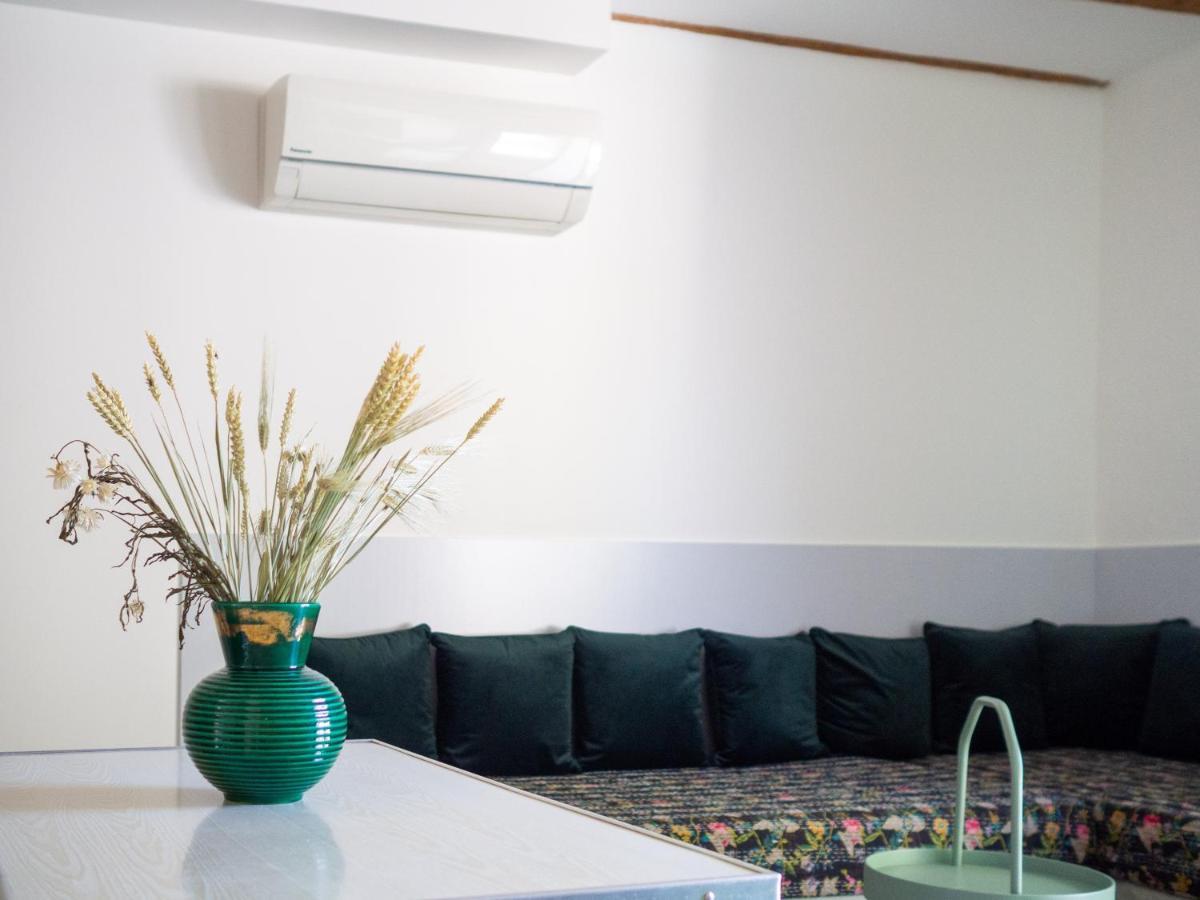 La Madeleine Arles Apartment ภายนอก รูปภาพ