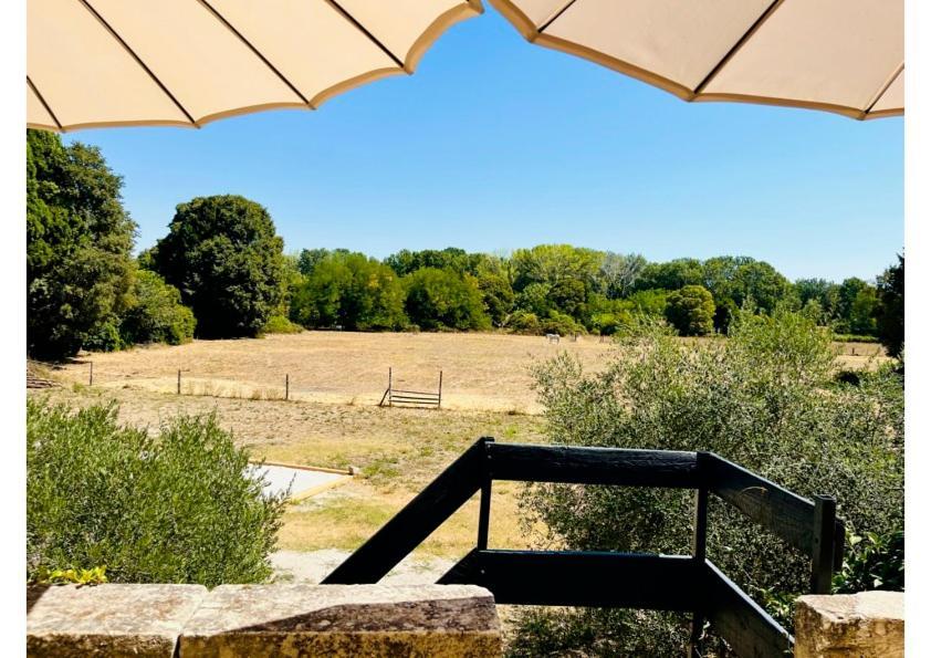 La Madeleine Arles Apartment ภายนอก รูปภาพ
