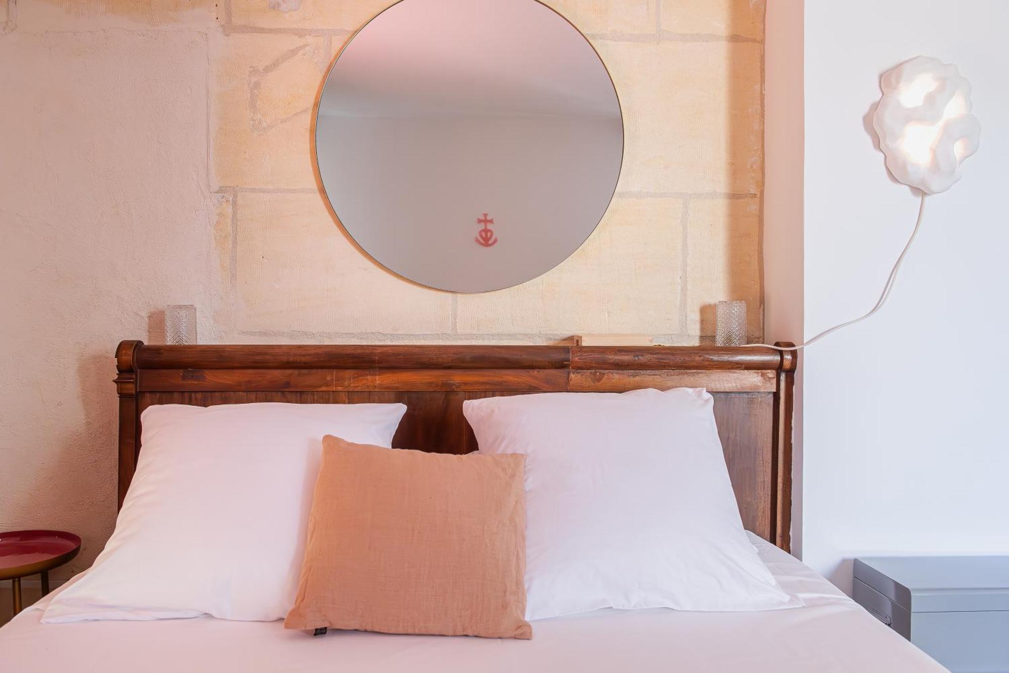 La Madeleine Arles Apartment ภายนอก รูปภาพ