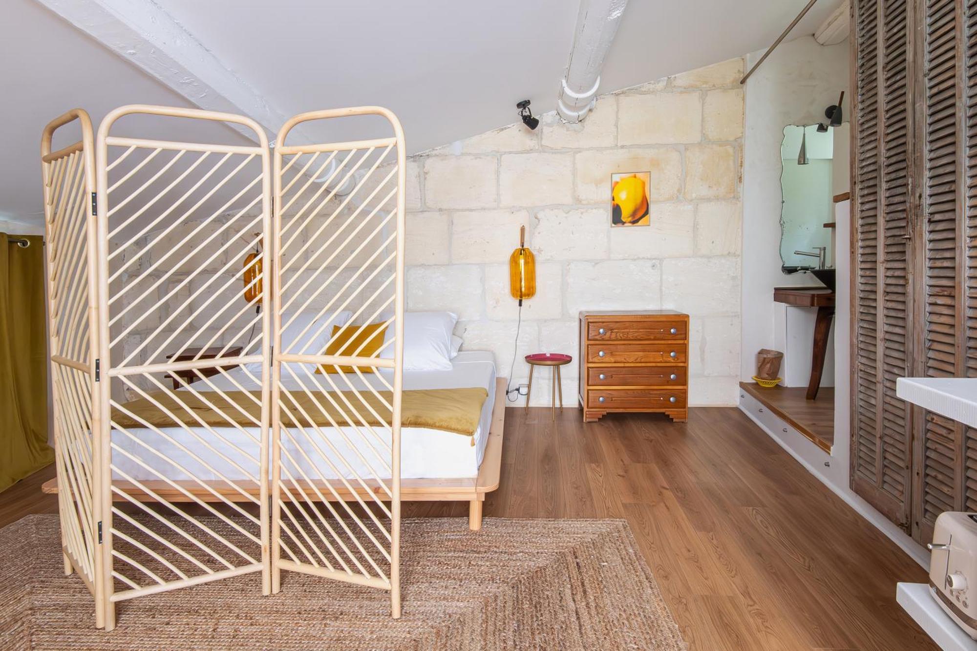 La Madeleine Arles Apartment ภายนอก รูปภาพ