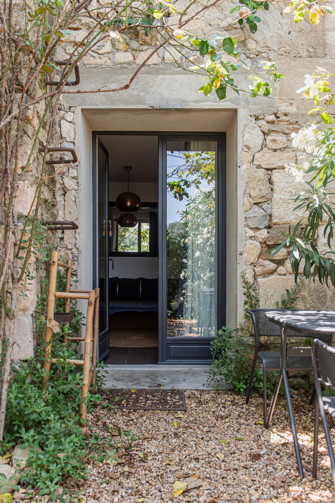 La Madeleine Arles Apartment ภายนอก รูปภาพ